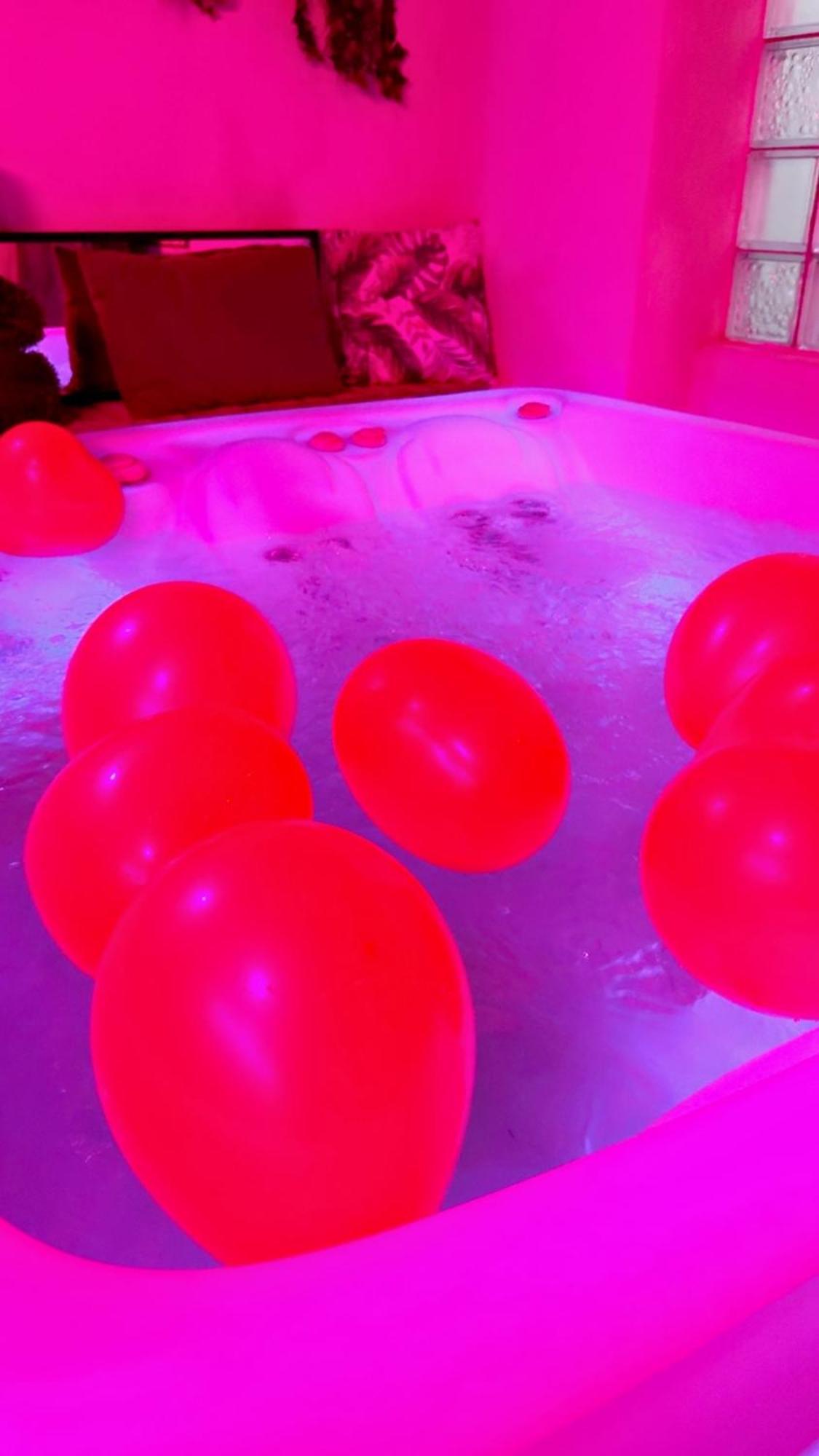 13 Nuances De Grey Jacuzzi Villa Марсилия Екстериор снимка